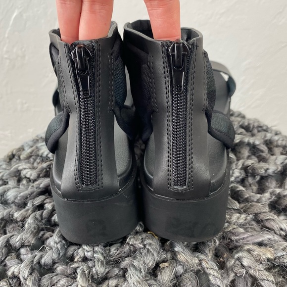 MIA Violla black/camo vegan leather platform sandal sz 7.5 - Picture 5 of 10